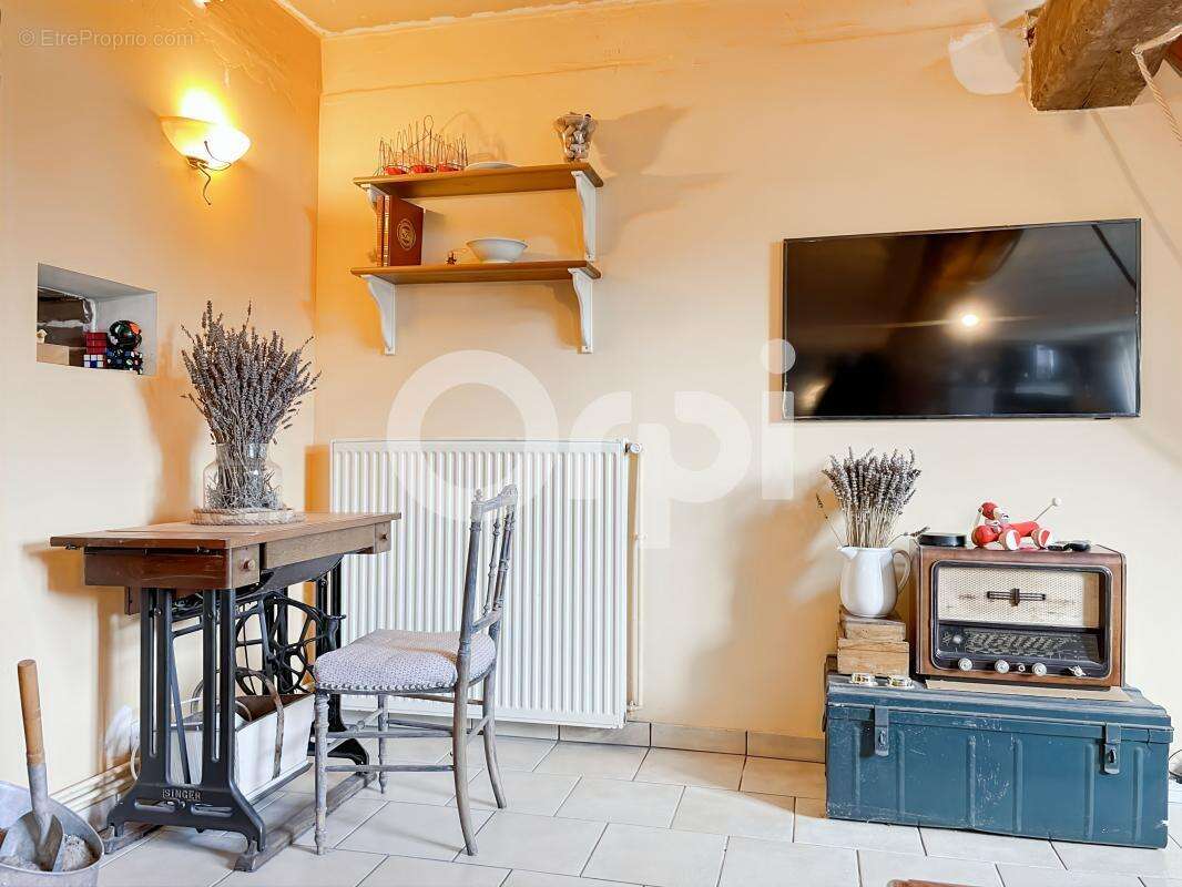 Maison à LES VENTES