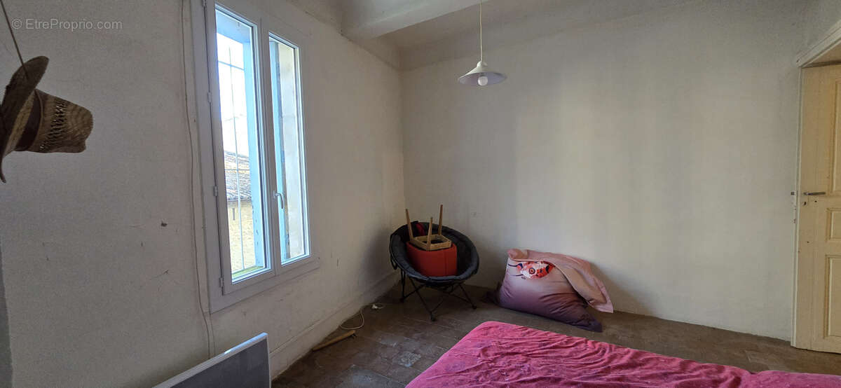 Maison à MONTPEYROUX