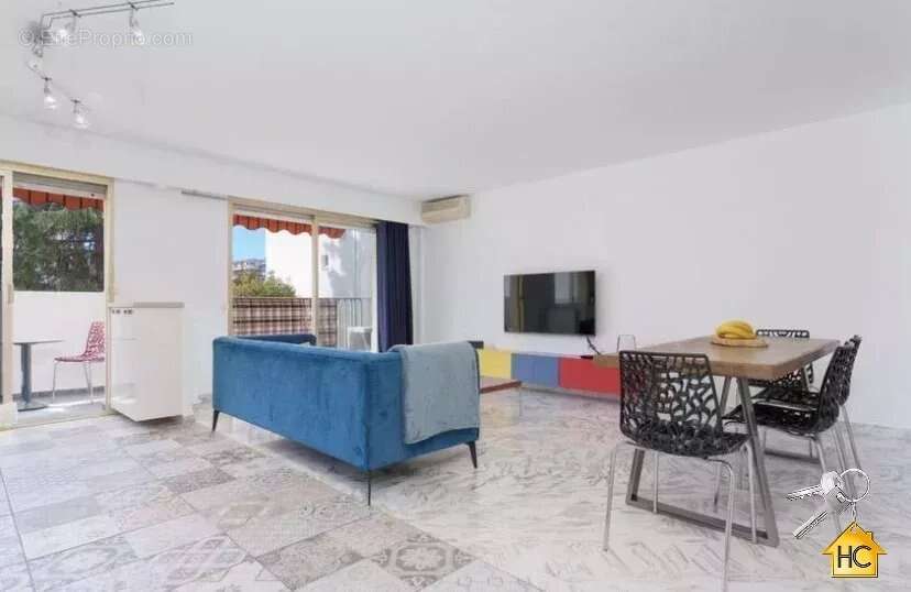 Appartement à LE CANNET