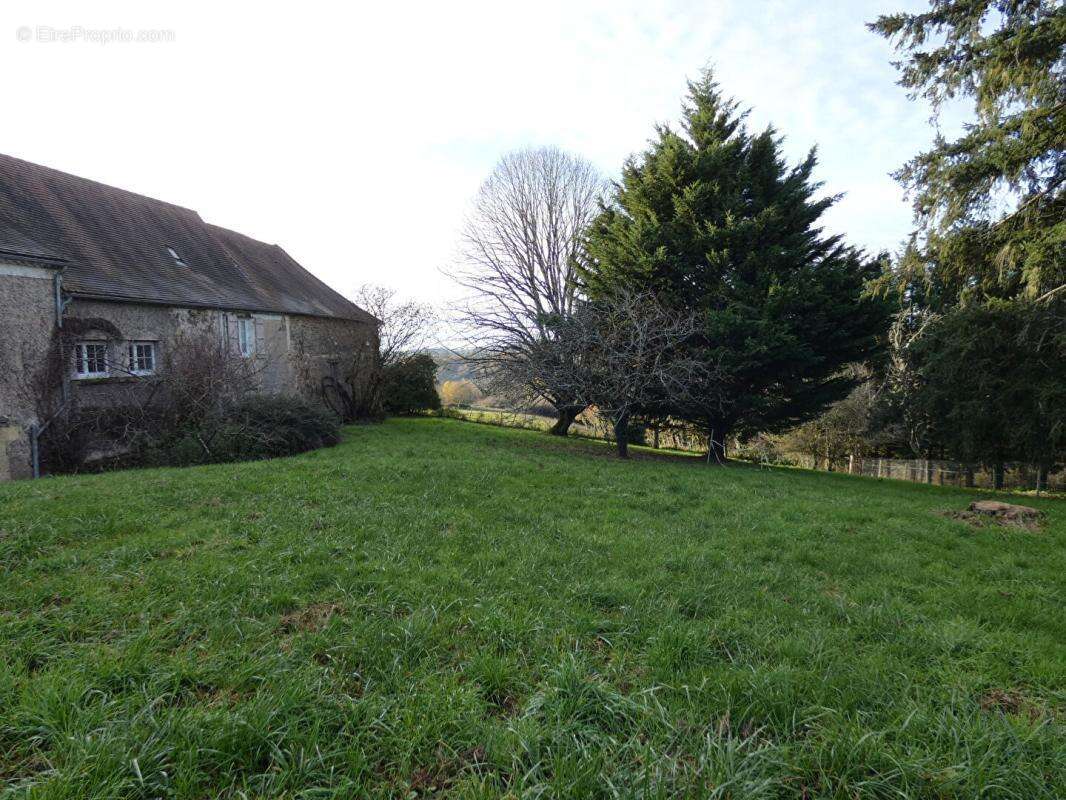 Maison 122 m2 habitables / 2 granges / étable / terrain 3316m² - photo 18