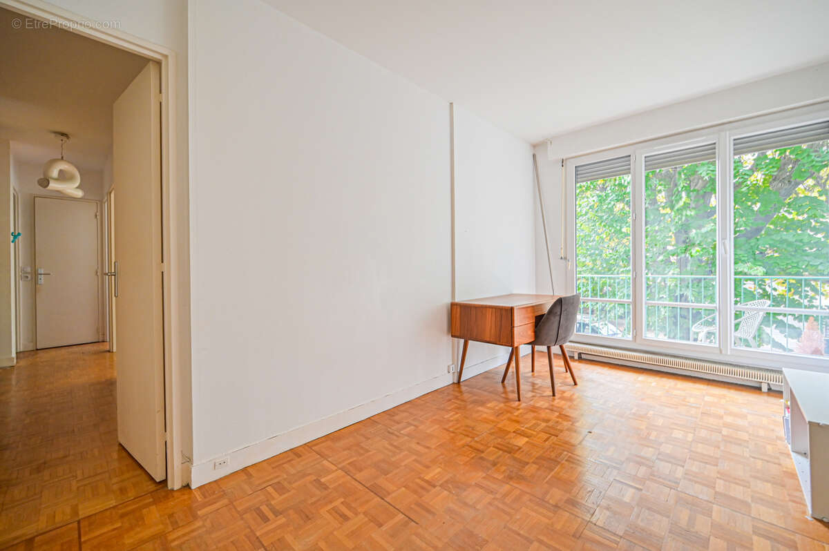 Appartement à SAINT-MAUR-DES-FOSSES