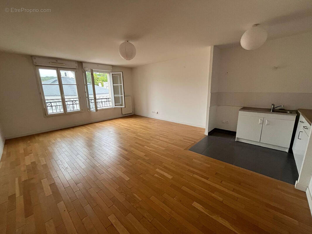 Appartement à CHAVILLE