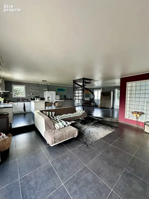 Villa indépendante 155 m2 avec garage, jardin et dépendance - photo 2