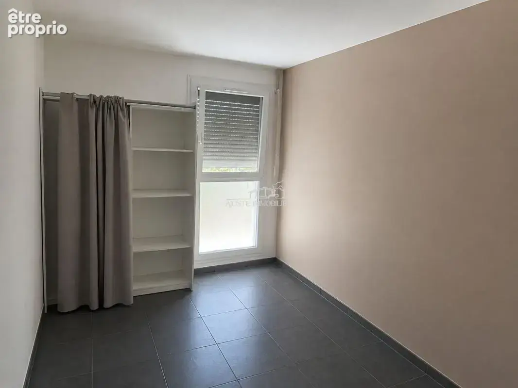Appartement T3 de 72 m² avec stationnement privatif ? Marignane - photo 7