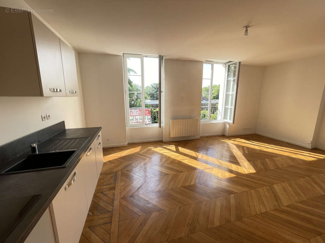 Appartement à SAINT-OUEN-L'AUMONE