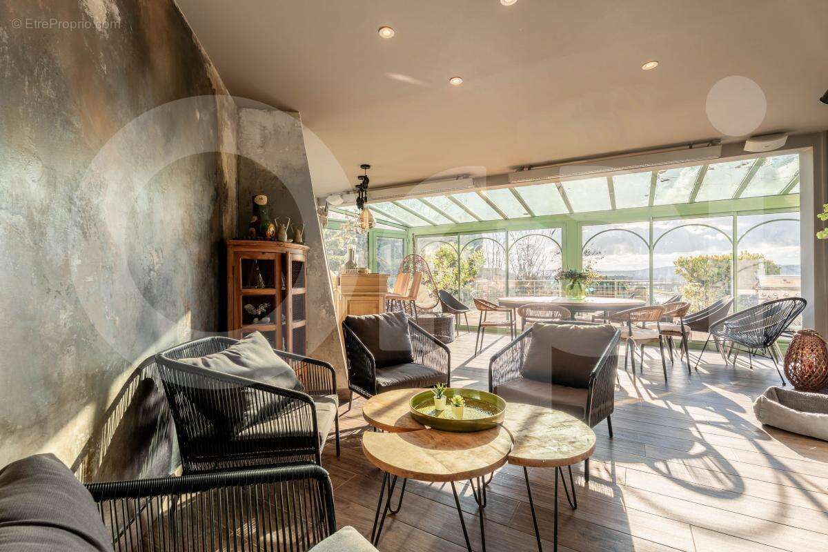 Maison à VILLEFRANCHE-SUR-SAONE