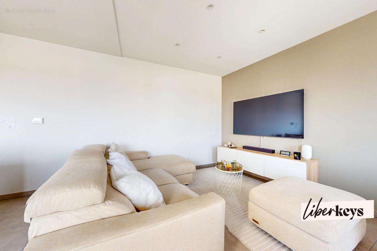 Appartement à SAINT-LAURENT-DE-MURE