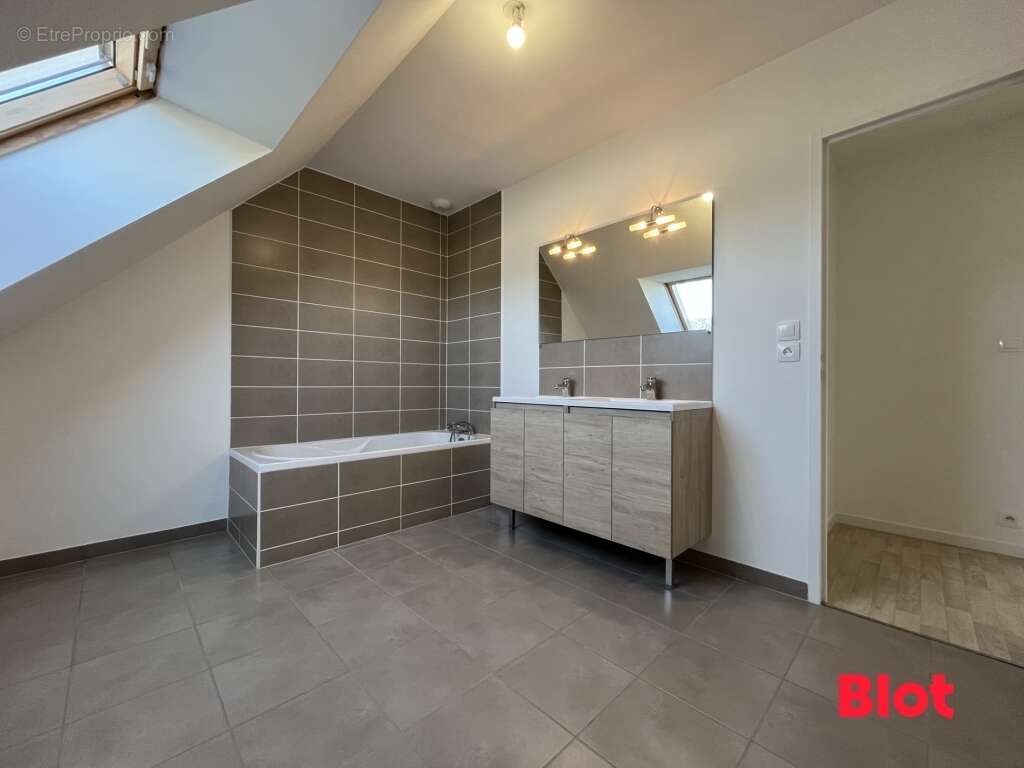 Maison à BREAL-SOUS-MONTFORT