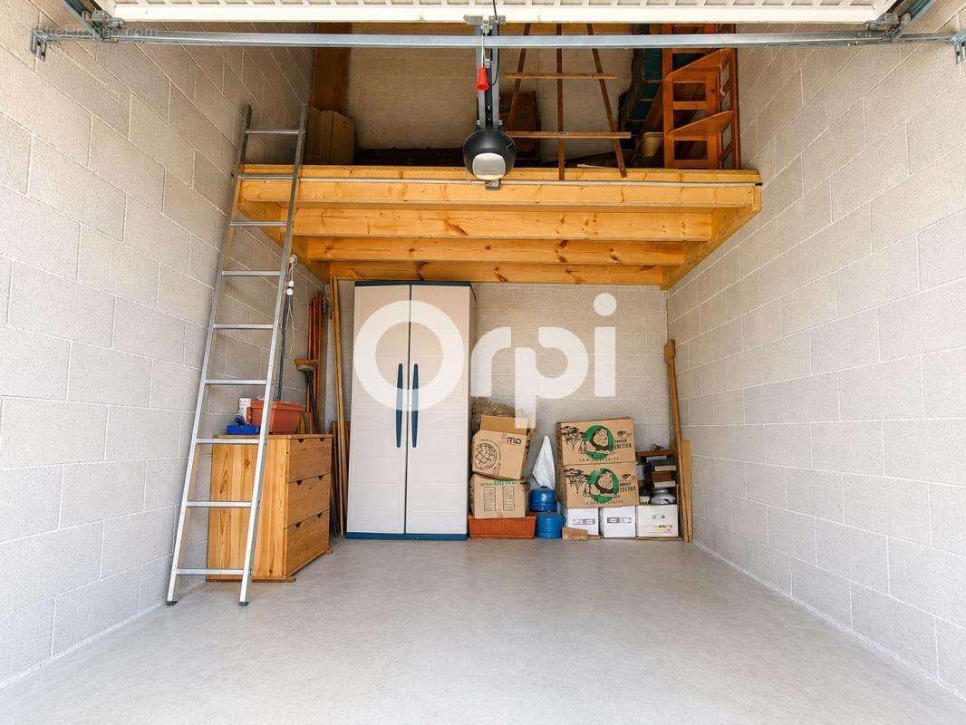 Appartement à SAINT-PRIVAT-DES-VIEUX