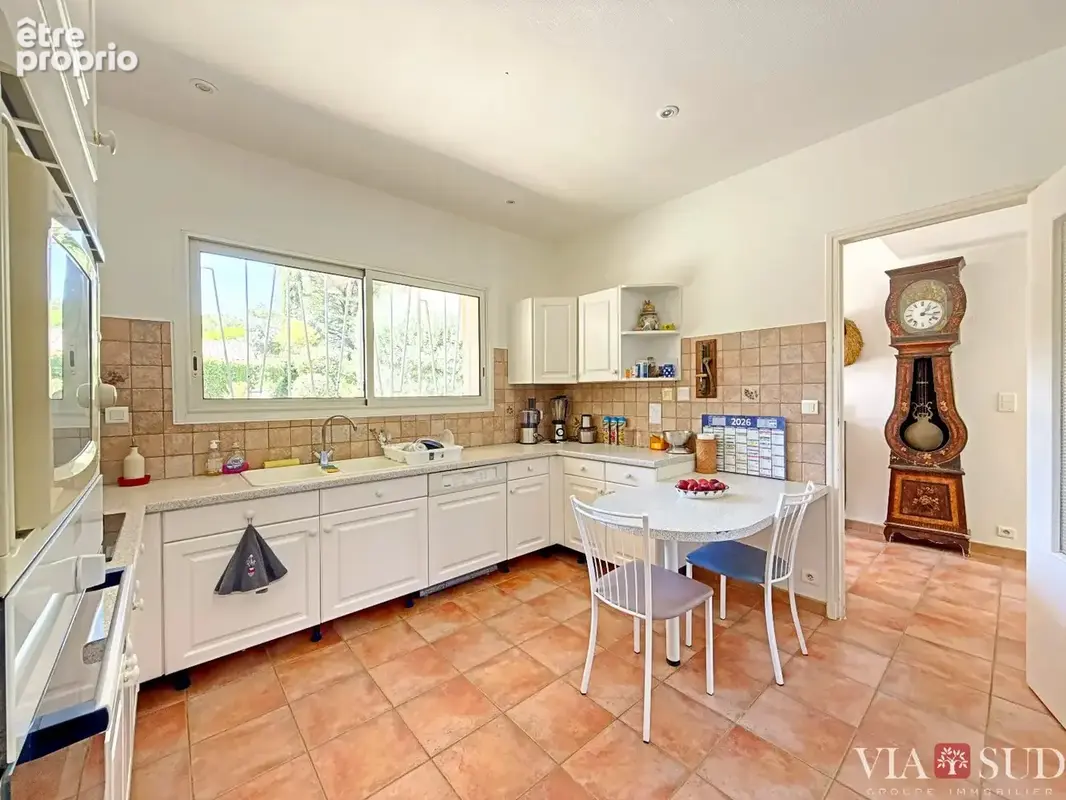 Béziers, quartier Montimas  plain-pied de 132 m² sur 2 077 m² de terrain - photo 9