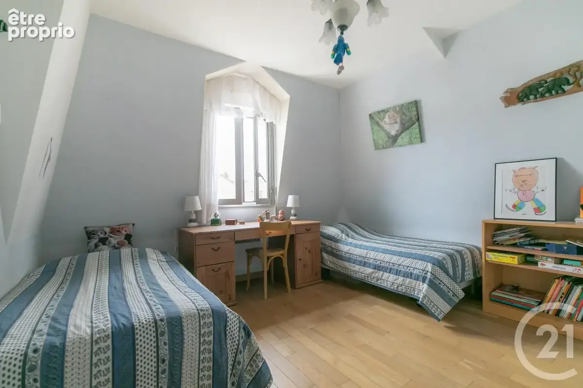 Maison 154 m² à Saint-Maur-Des-Fosses  - photo 18