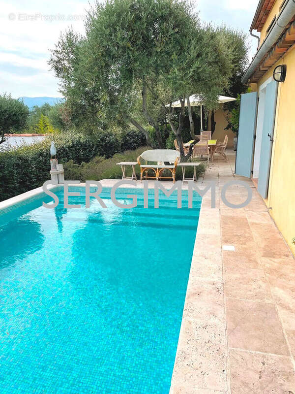 Maison à MONTAUROUX