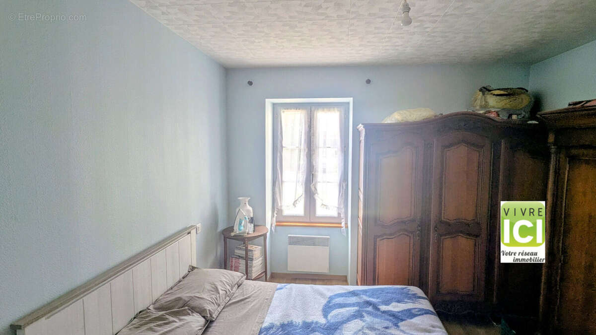 Maison à LA CHAPELLE-BASSE-MER