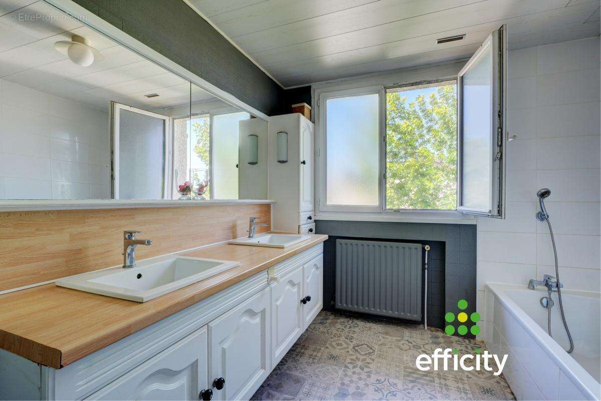 Maison à SAINT-PRIEST