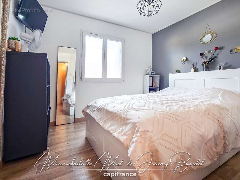 Grande maison familiale avec logement indépendant, garages et dépendances - photo 14
