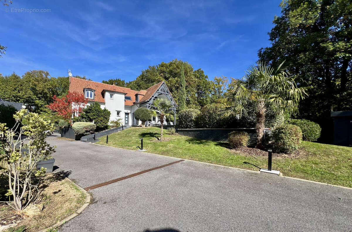 Maison à MARCOUSSIS