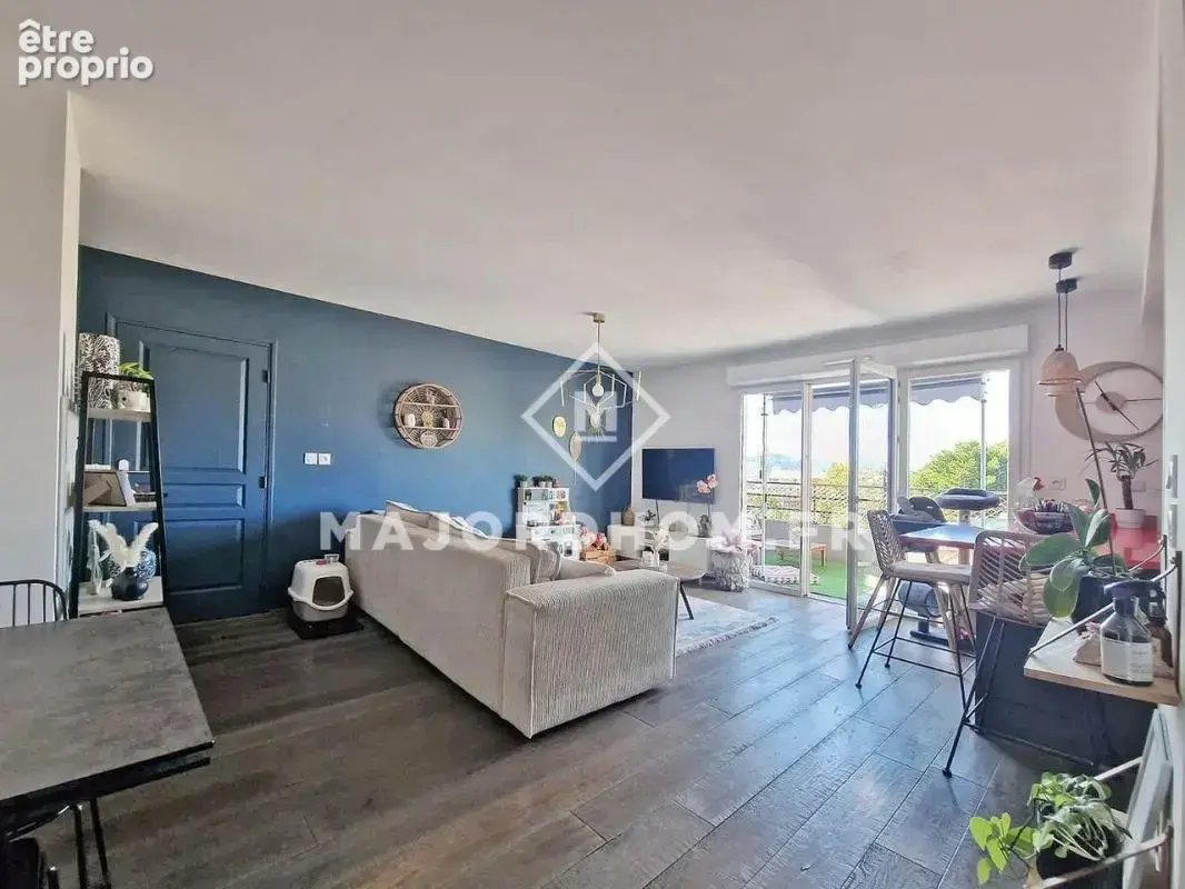 Vente Type 4 dernier étage terrasse de 35 m2 calme vue dégagée 13010 - photo 7
