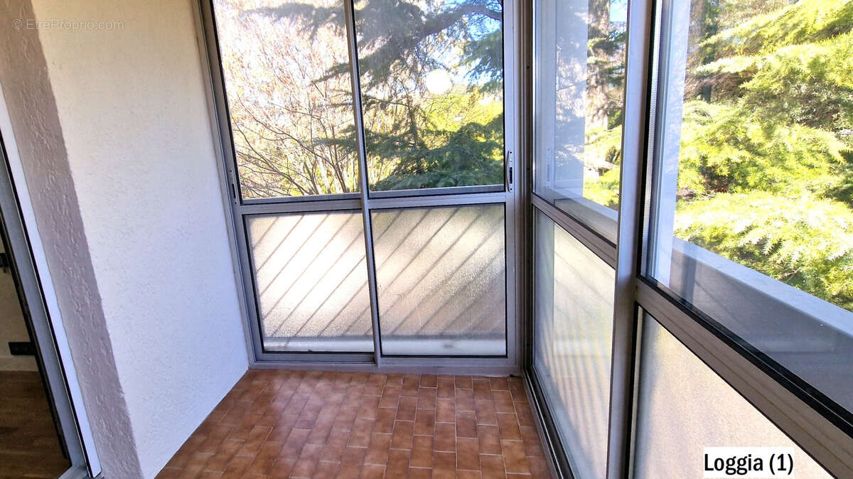 Appartement à MARSEILLE-8E