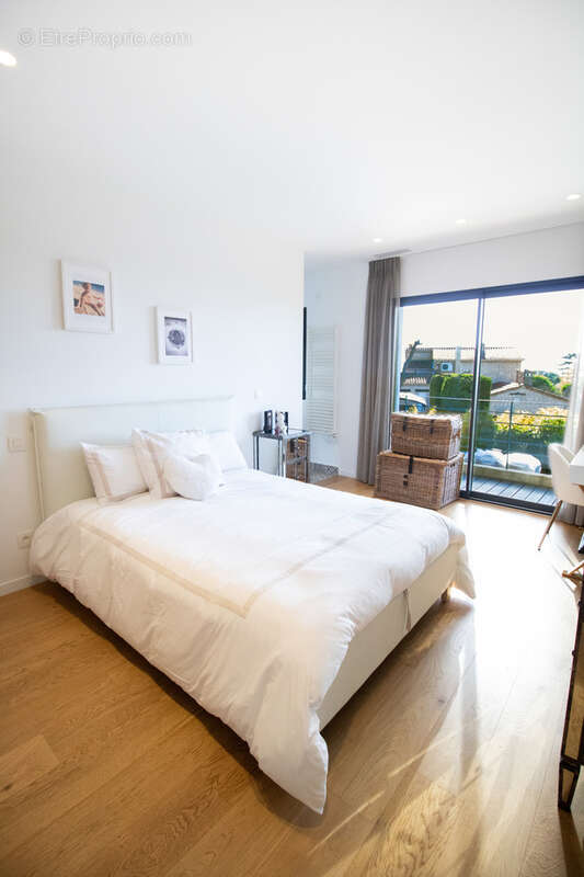 Appartement à LE CANNET