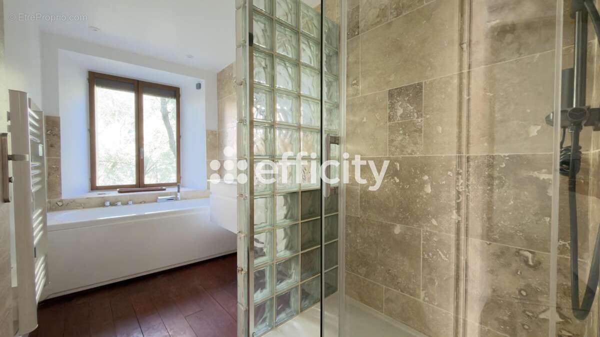 Appartement rénové - photo 12