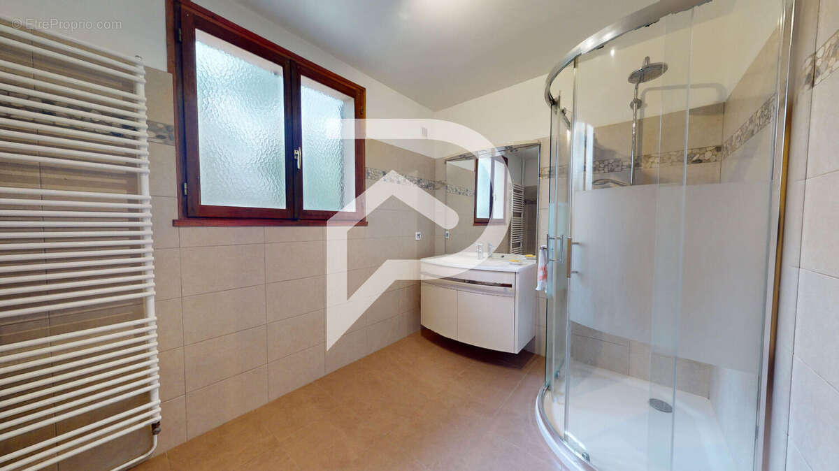 Maison à LA FERTE-ALAIS