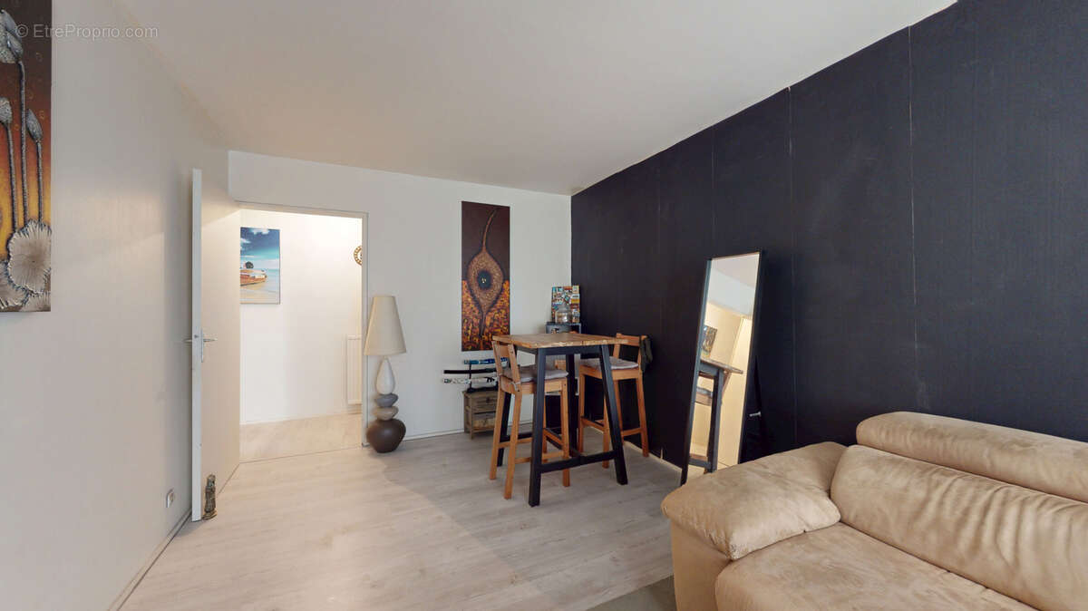 Appartement à SARTROUVILLE