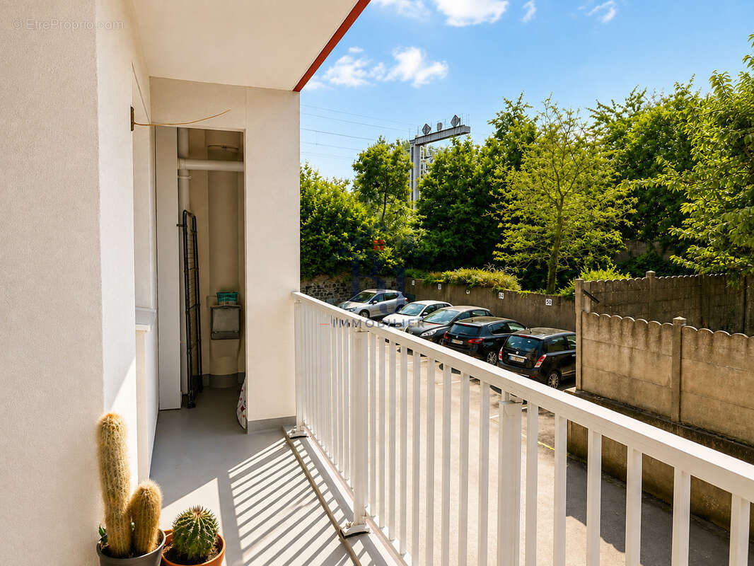 T3 lumineux avec balcon, parking et cave - Cleunay proche Arsenal-Redon - photo 5