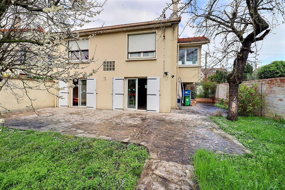 Maison à VITRY-SUR-SEINE