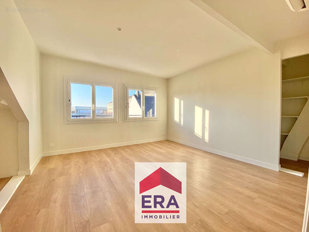 Maison à SARTROUVILLE