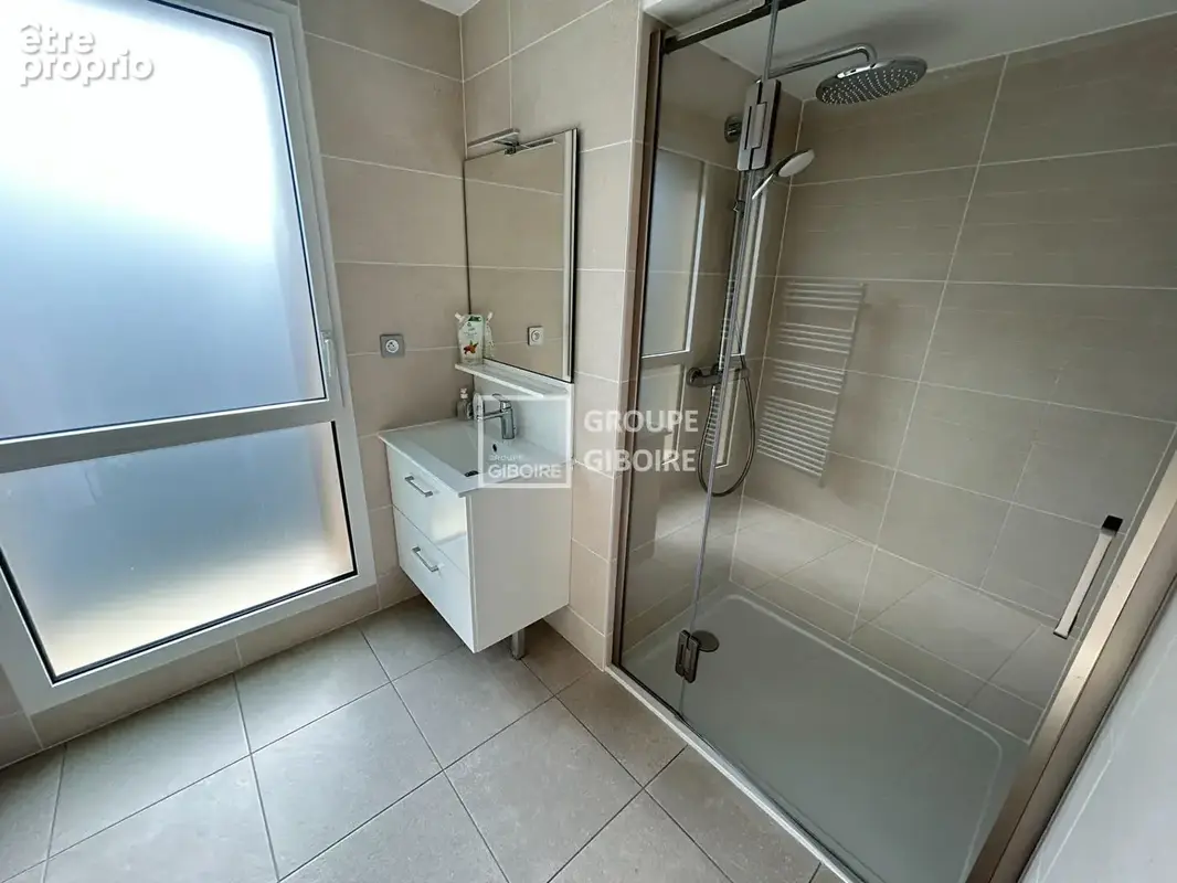Nouveauté en Exclusivité - RENNES JEANNE D'ARC - Dernier étage avec grandes terrasses - Appartement Type 5 avec 4 chambres, park - photo 6