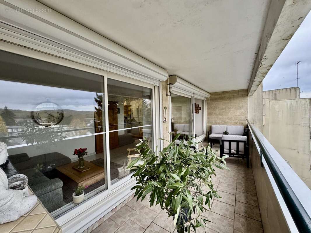 Appartement à SURVILLIERS