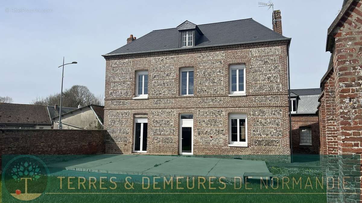 Maison à ETALONDES