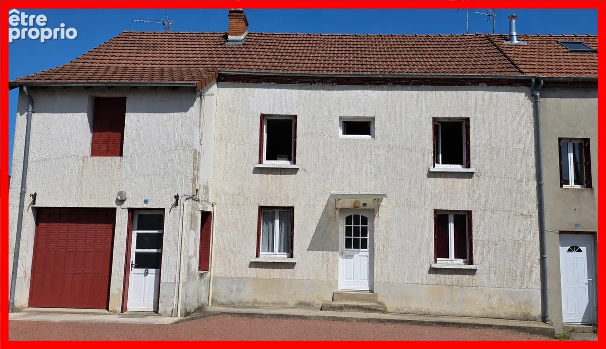 Maison à LE MAYET-DE-MONTAGNE