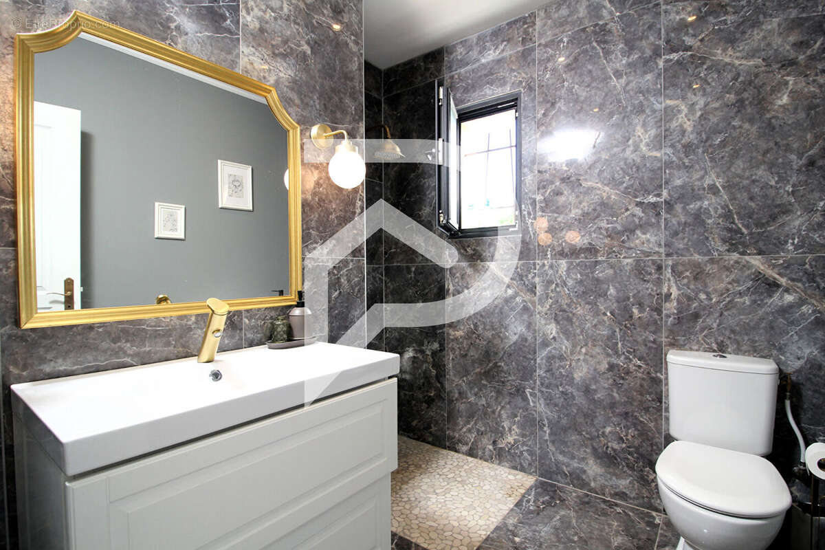 Maison à SAINT-GILLES