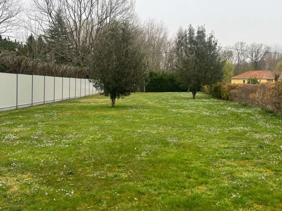 Terrain à ARCIZAC-ADOUR