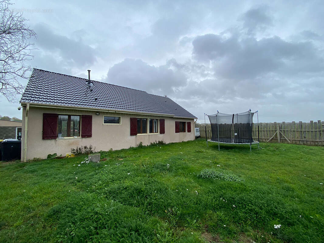 Maison à DAMVILLE