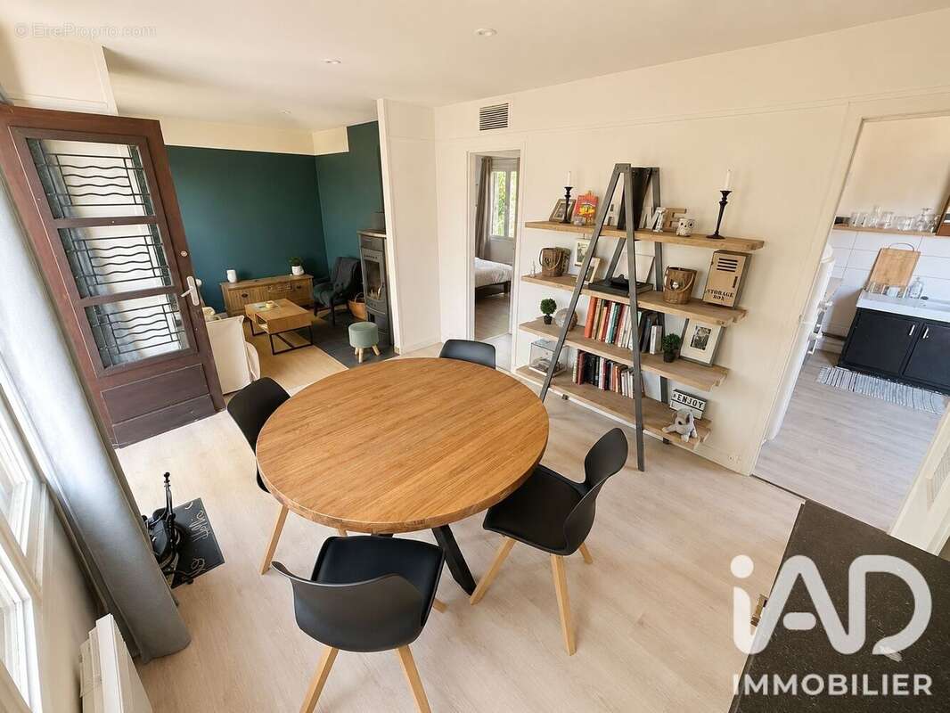 Maison 50 m² à Saint-Arnoult-En-Yvelines  - photo 3
