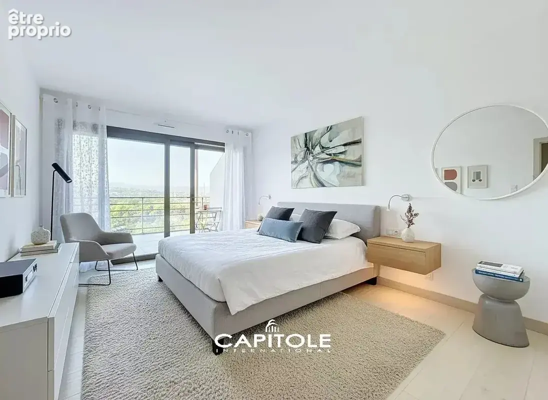 Antibes – Appartement d’exception 4 pièces de 159 m² en dernier étage – Vue mer et montagnes – Grande terrasse – Piscine – Doubl - photo 12