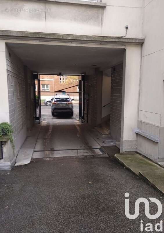 Photo 7 - Parking à PARIS-17E