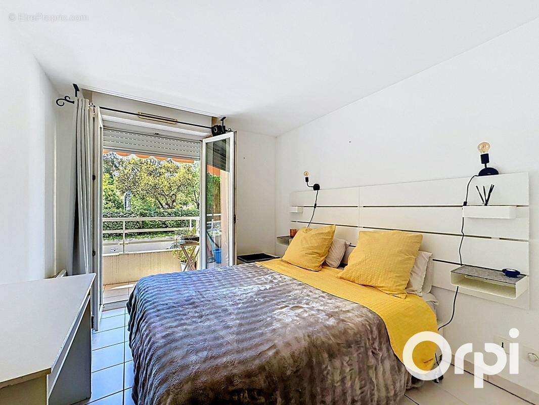 Appartement à VILLENEUVE-LOUBET