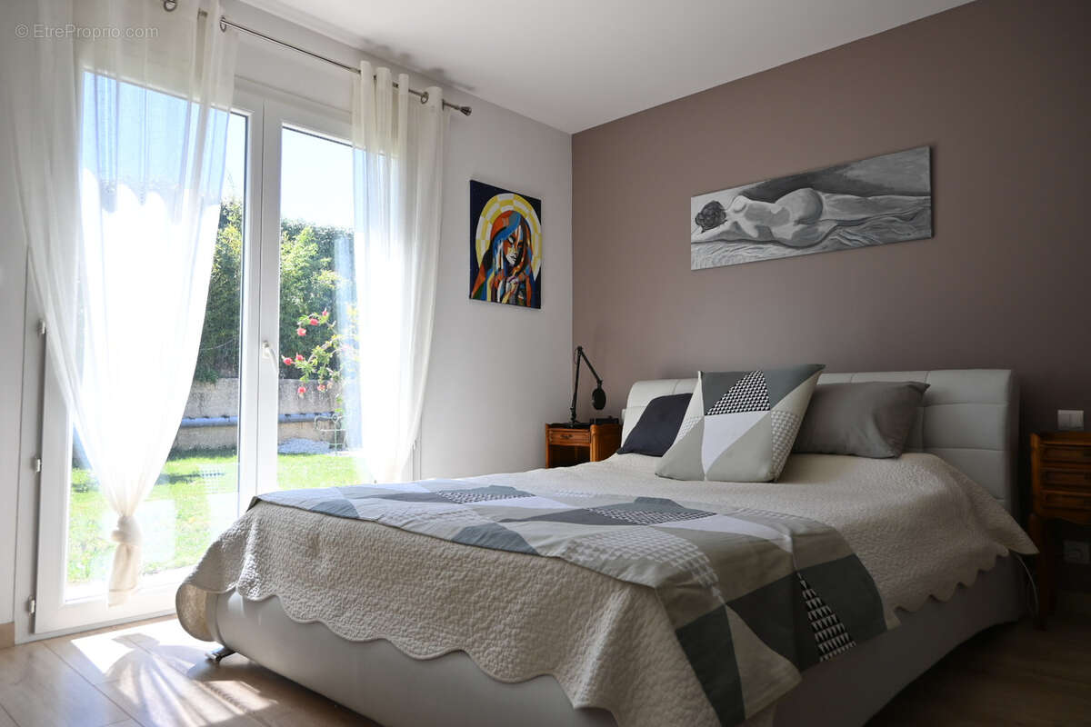 Maison T5 de plain pied - Montlegun - grand garage - photo 10