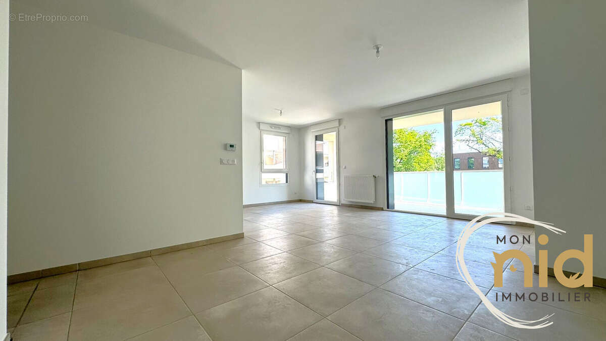 Appartement à MEYLAN