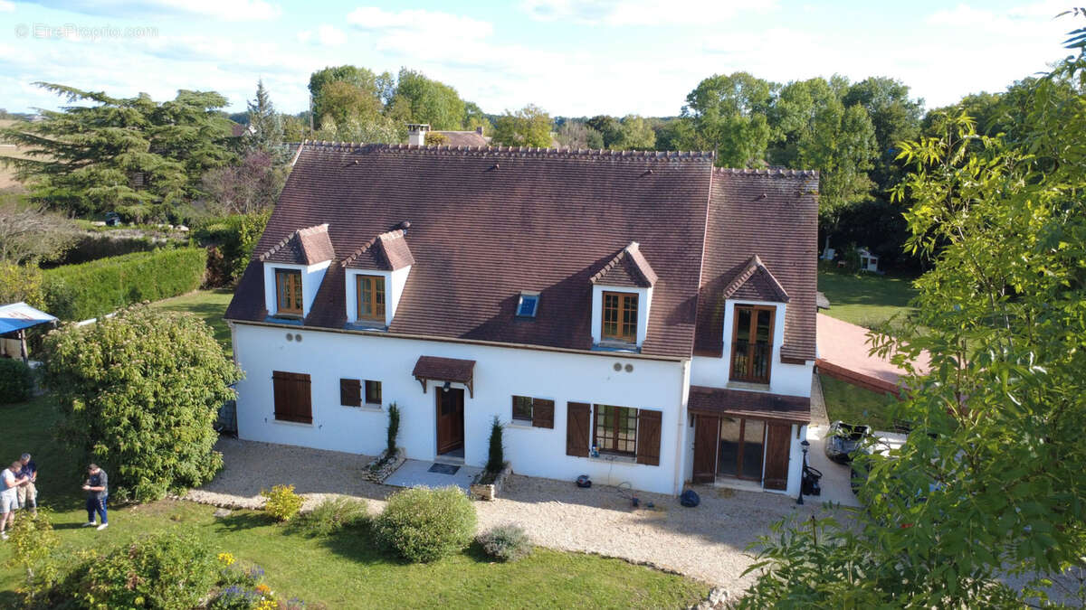 Maison à LONGUEVILLE