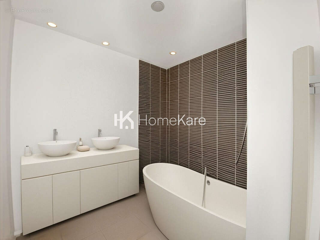 Appartement à VILLENAVE-D&#039;ORNON