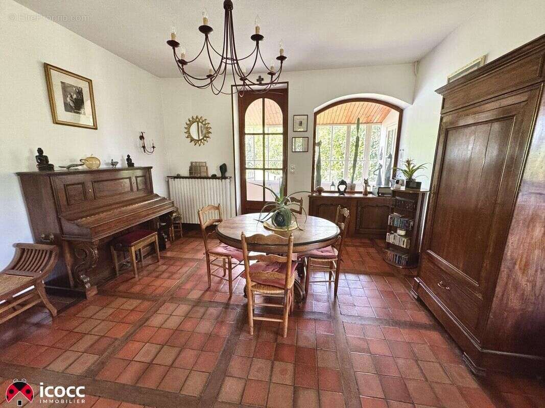 Maison à L'ILE-D'ELLE