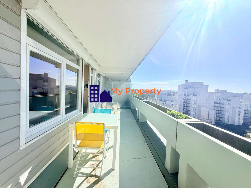 Appartement à HOUILLES