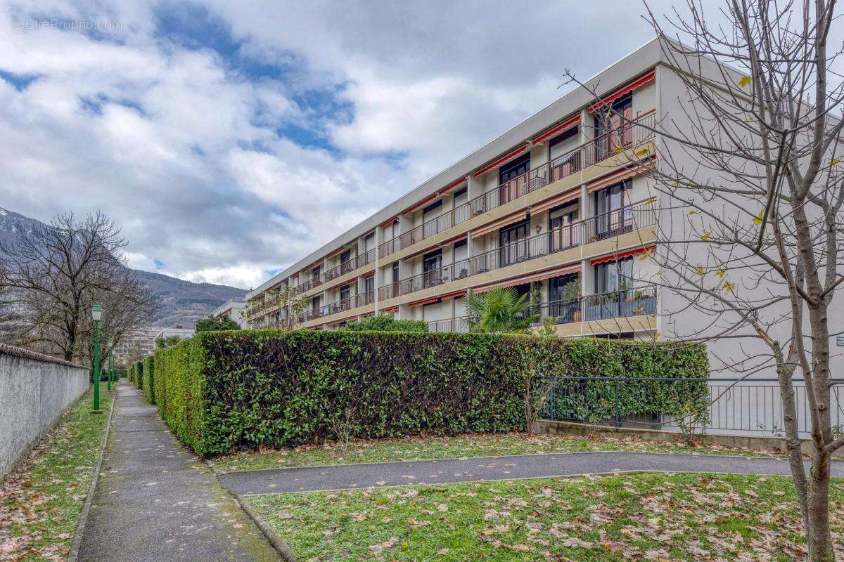 Appartement à ECHIROLLES