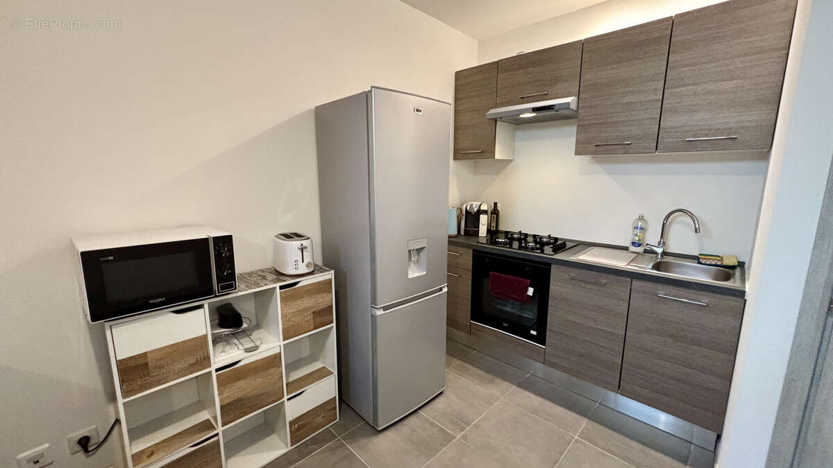 Maison à MONTELIMAR