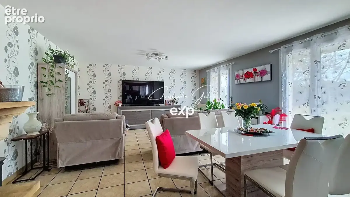 Maison 5 pièces 115 m² à vendre à Peyrat-De-Bellac (87300) - photo 3