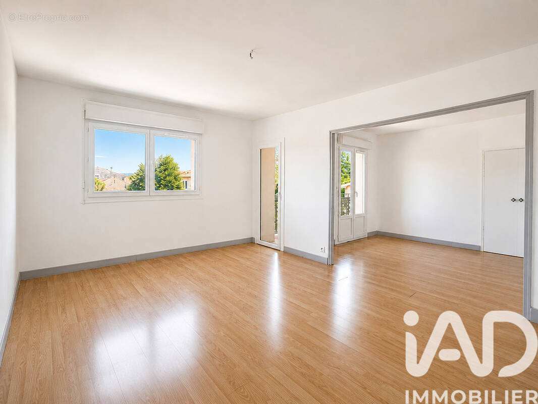 Photo 1 - Appartement à SAINT-PAUL-TROIS-CHATEAUX